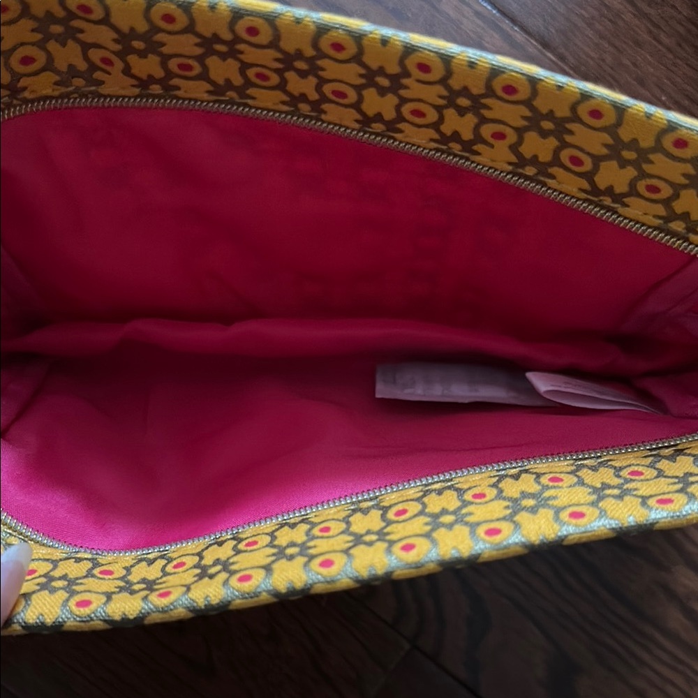 L'OCCITANE Vibrant Yellow Patterned Pouch - Picture 2 of 2